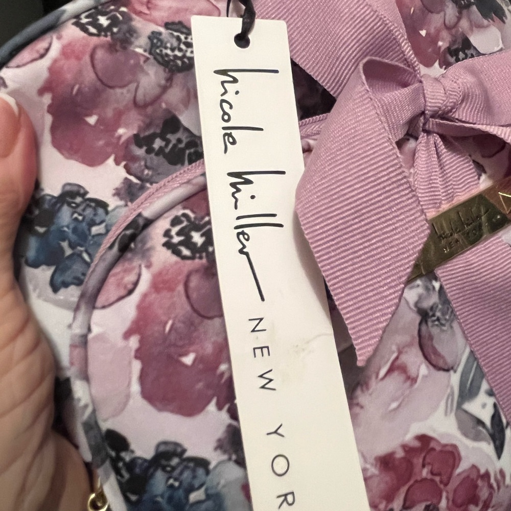 NWT. Nicole Miller Pink and Purple Floral Double Cosmetic Bags. Large and small - Picture 3 of 5